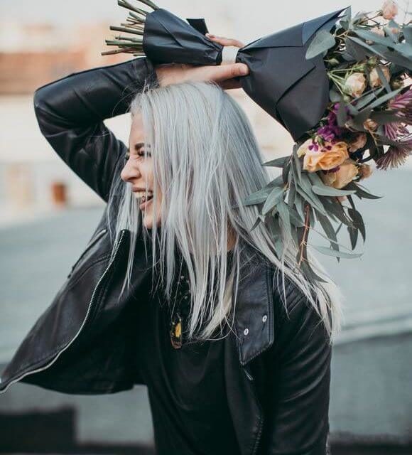 HOW TO GET SILVER GREY HAIR
